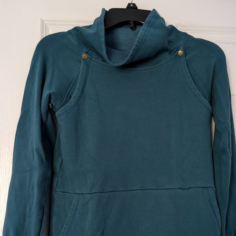 Latched mama front snap nursing pullover